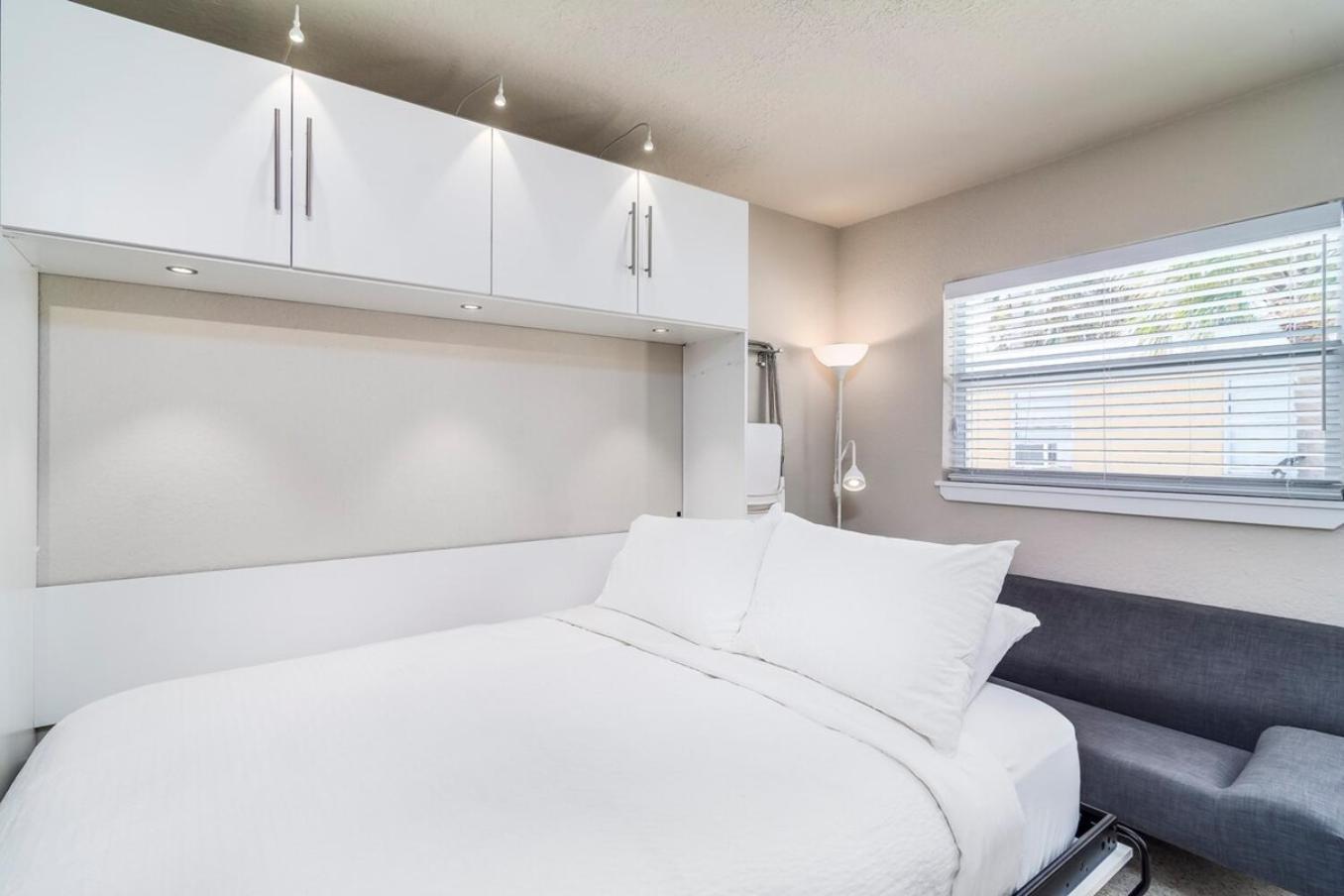 Boutique Vacation Rental Complex At Beach 코코아비치 외부 사진