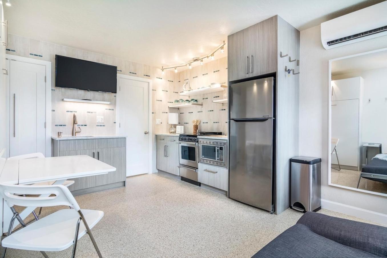 Boutique Vacation Rental Complex At Beach 코코아비치 외부 사진