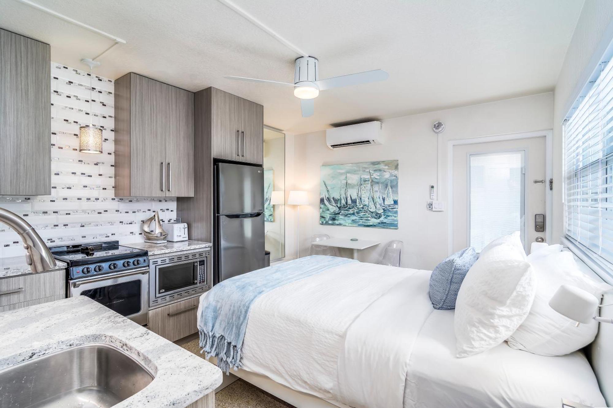 Boutique Vacation Rental Complex At Beach 코코아비치 외부 사진