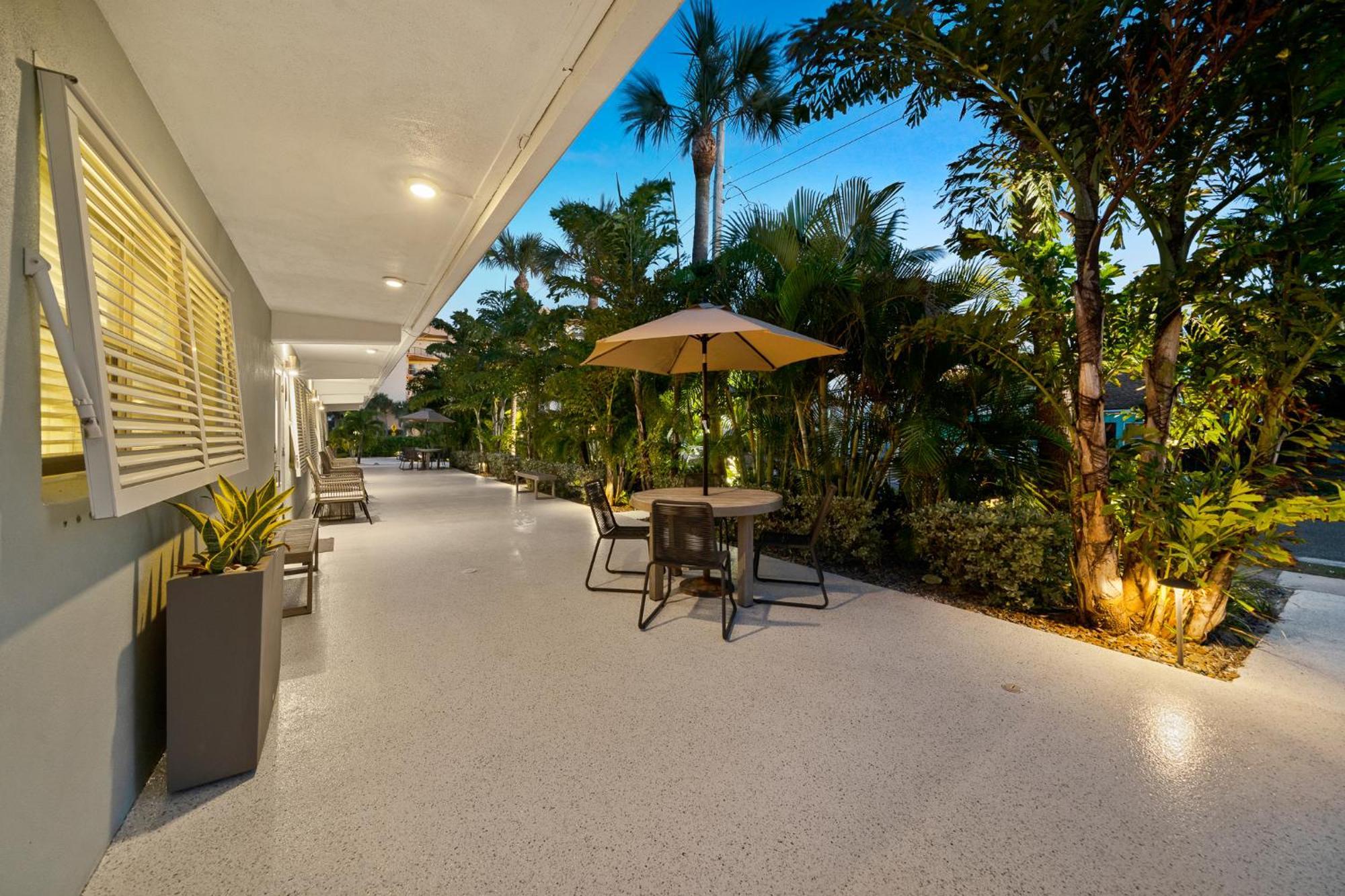 Boutique Vacation Rental Complex At Beach 코코아비치 외부 사진